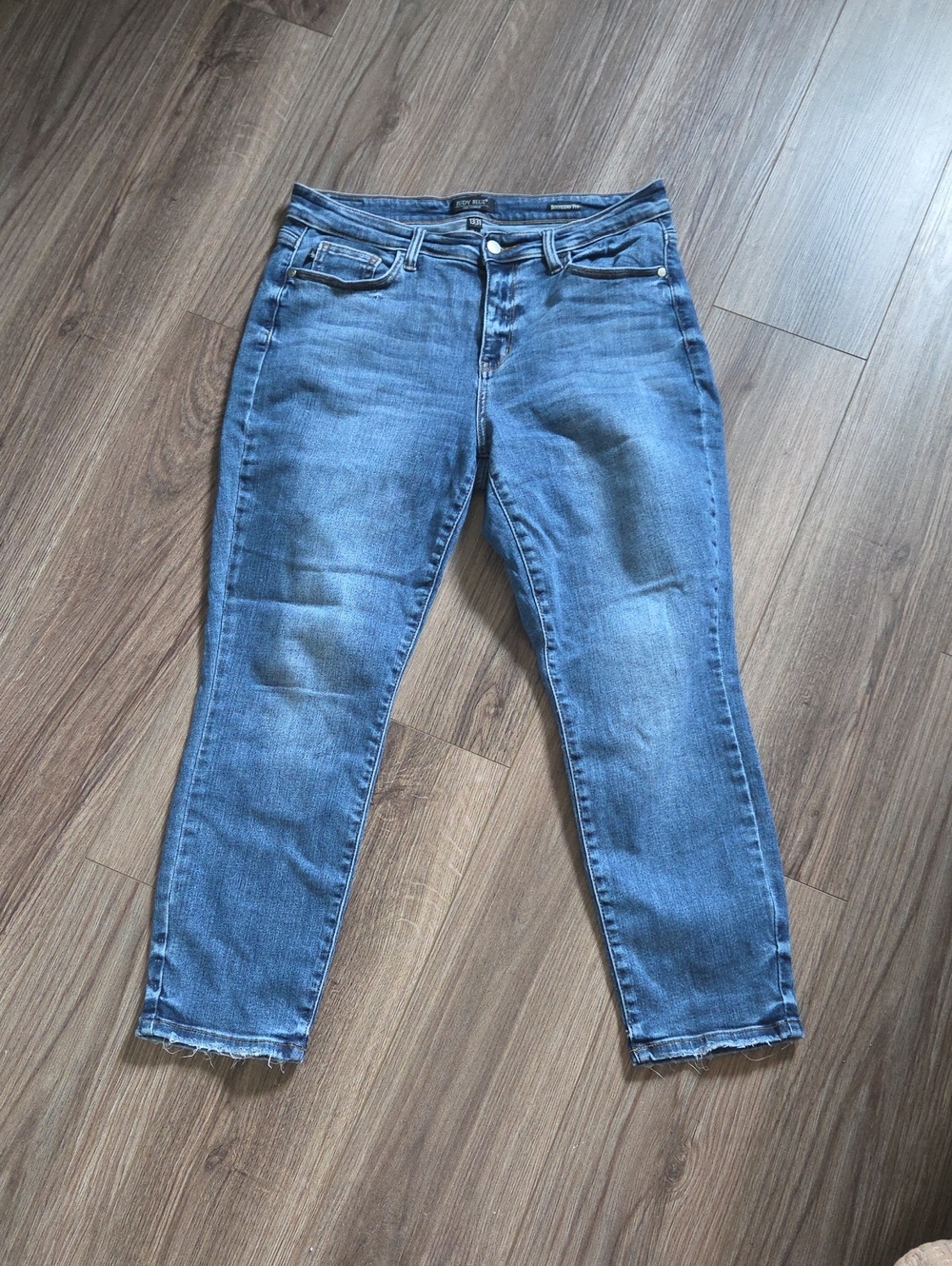 Judy Blue Mid Blue Boyfriend Fit Jean
